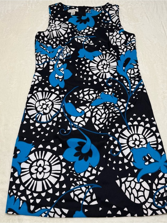 Kim Rogers Dresses & Skirts - Kim Rogers Black Dress with Blue & White Floral Pattern